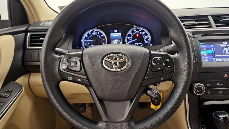 2016 Toyota Camry LE 10