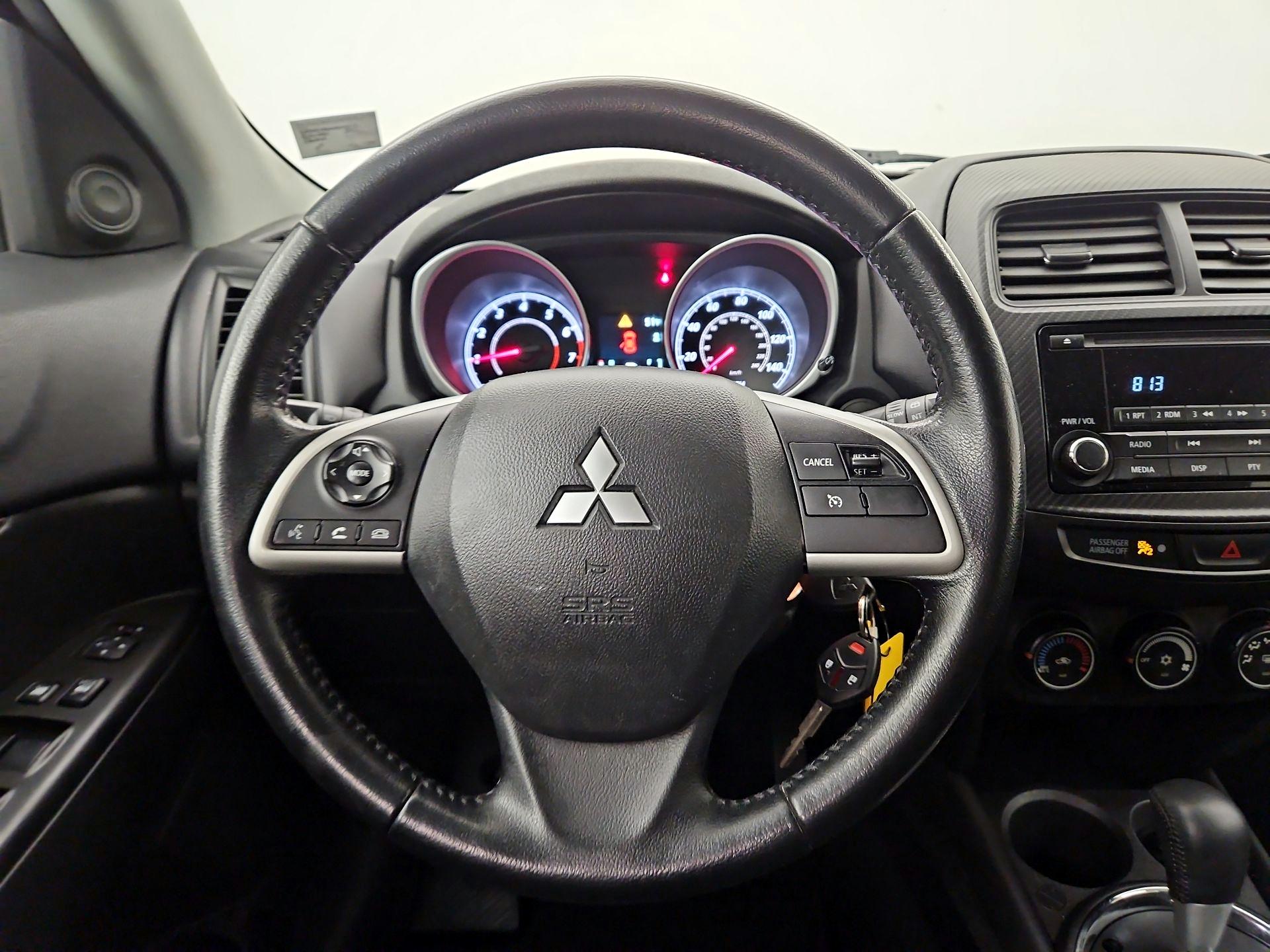 Thumbnail: 2015 Mitsubishi Outlander Sport - 10