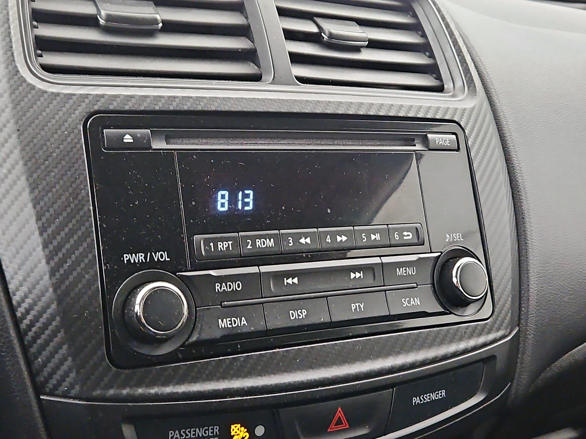 Thumbnail: 2015 Mitsubishi Outlander Sport - 14