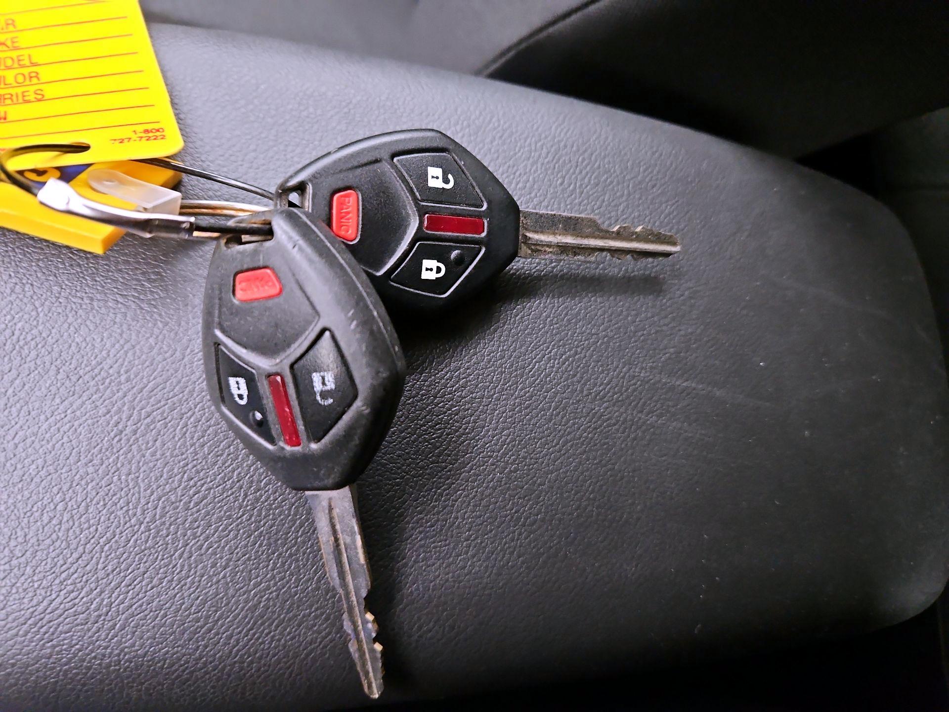 Thumbnail: 2015 Mitsubishi Outlander Sport - 20