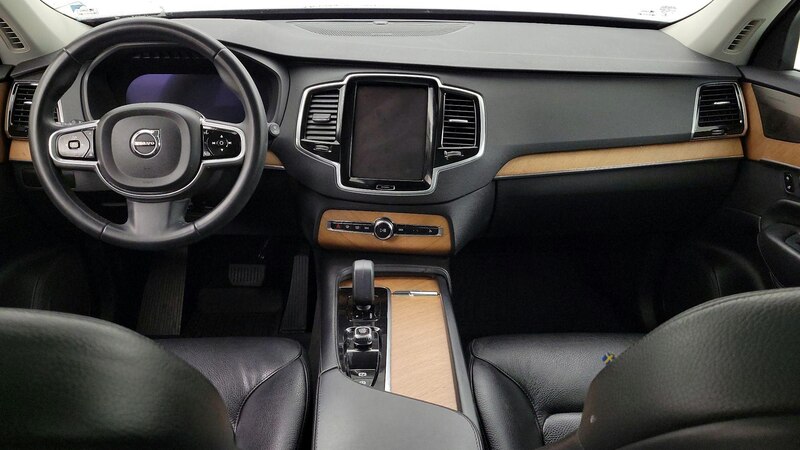 2023 Volvo XC90 B6 Plus 9