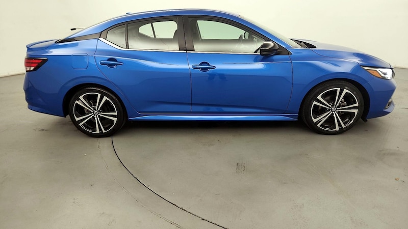 2022 Nissan Sentra SR 4