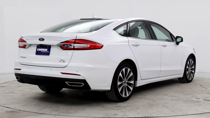 2020 Ford Fusion SE 8