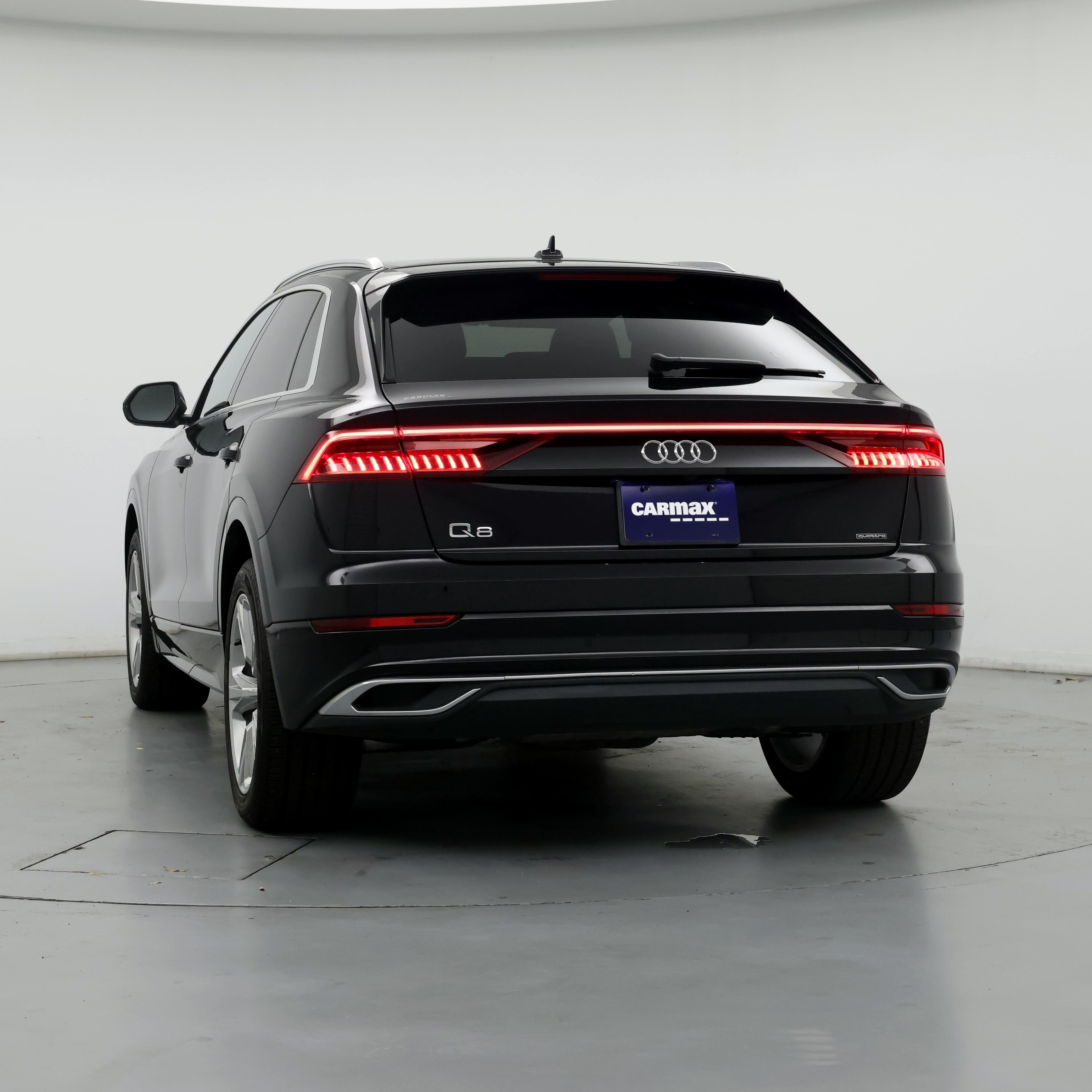 Thumbnail: 2021 Audi Q8 - 2
