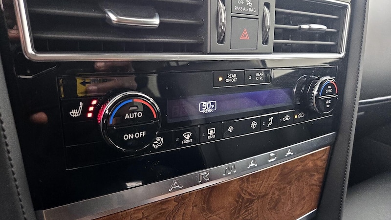 2023 Nissan Armada SL 17