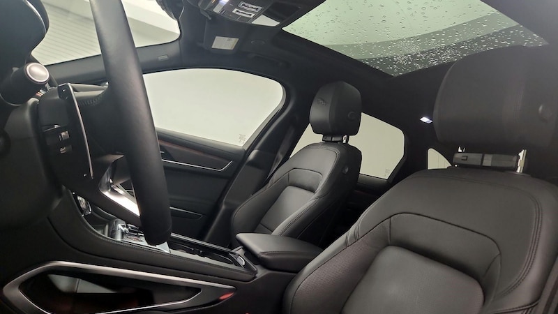 2023 Jaguar F-Pace S 18