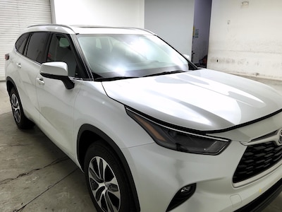 2023 Toyota Highlander XLE -
                Charleston, SC