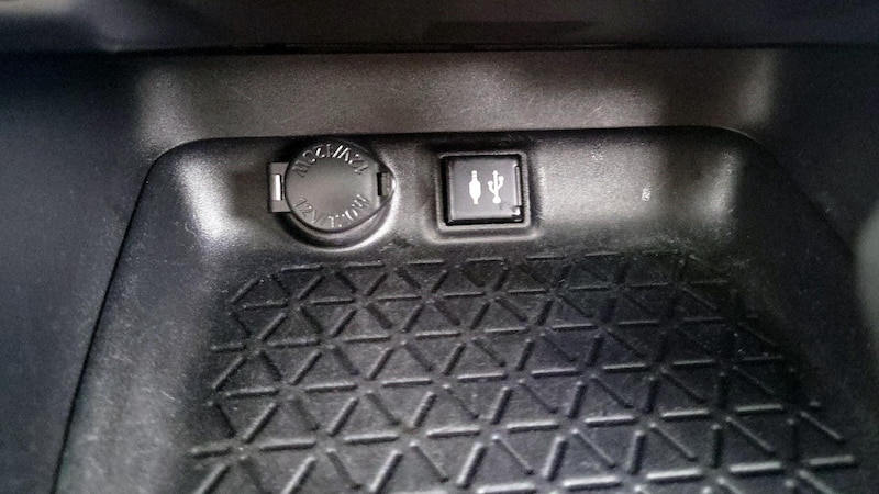 2019 Toyota RAV4 XLE 18