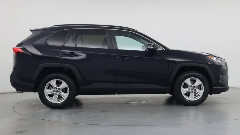 2019 Toyota RAV4 XLE 7
