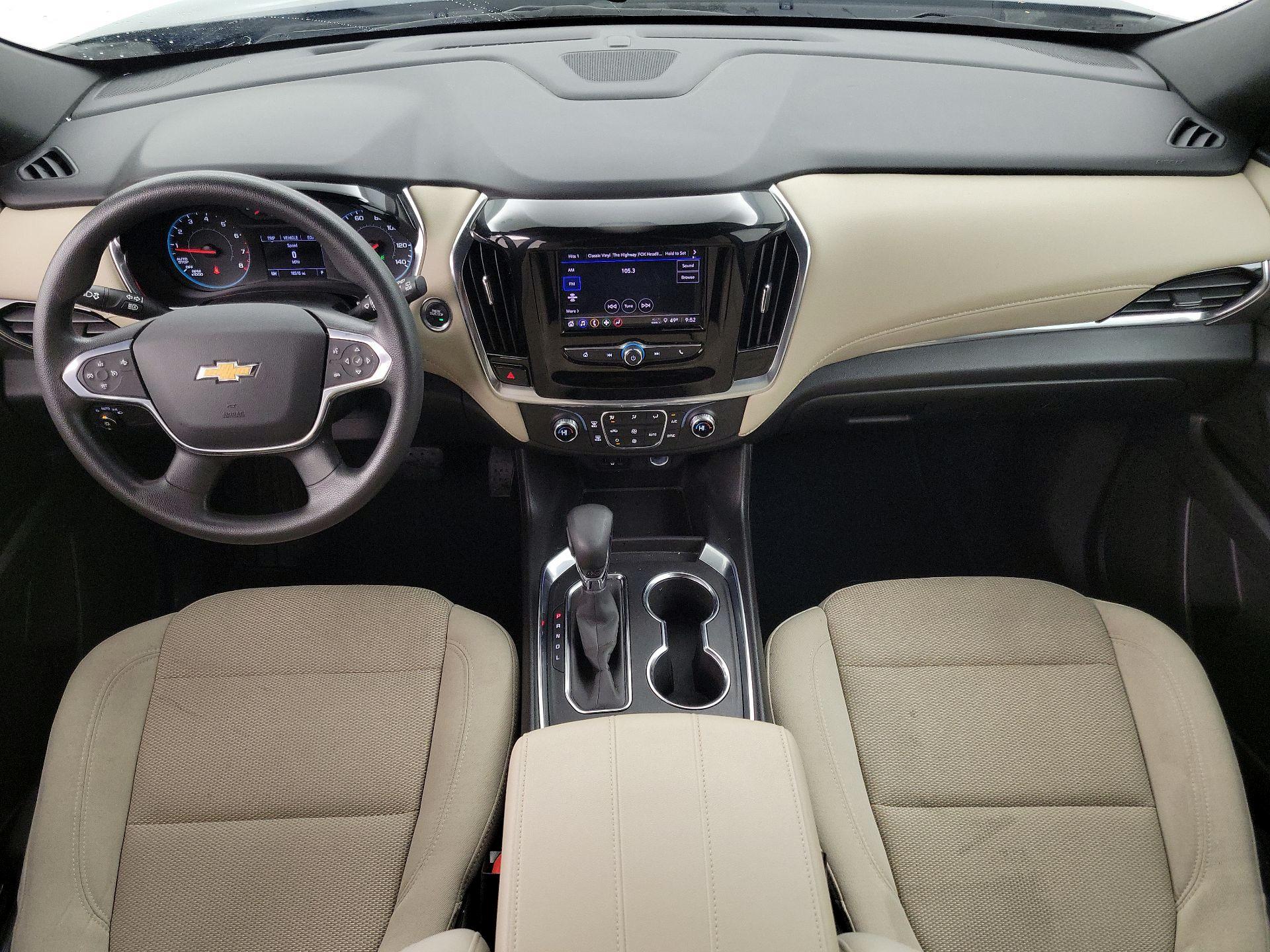 Thumbnail: 2022 Chevrolet Traverse - 9