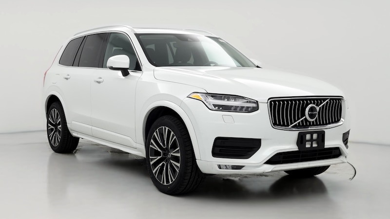 2022 Volvo XC90 T6 Momentum Hero Image