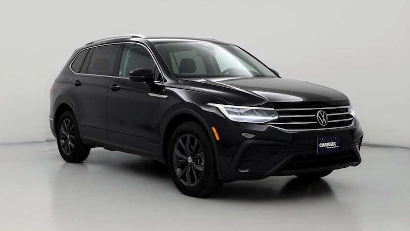 2022 Volkswagen Tiguan SE Hero Image