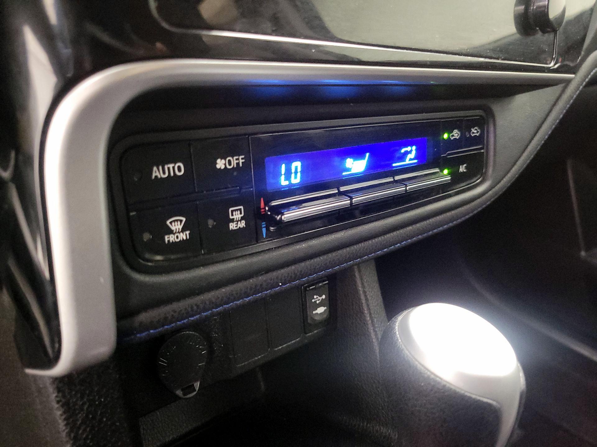 Thumbnail: 2019 Toyota Corolla - 16