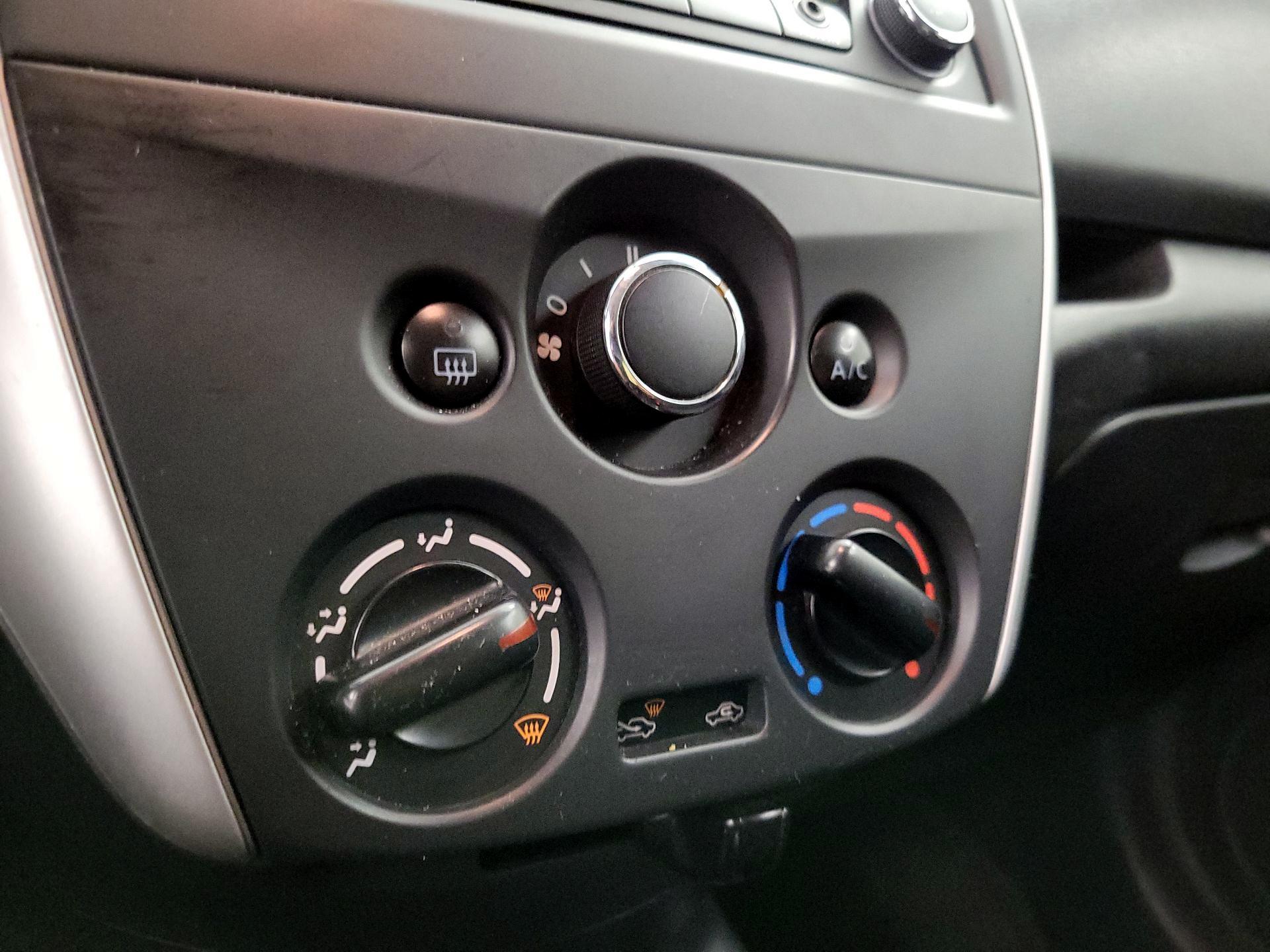 Thumbnail: 2017 Nissan Versa Note - 15