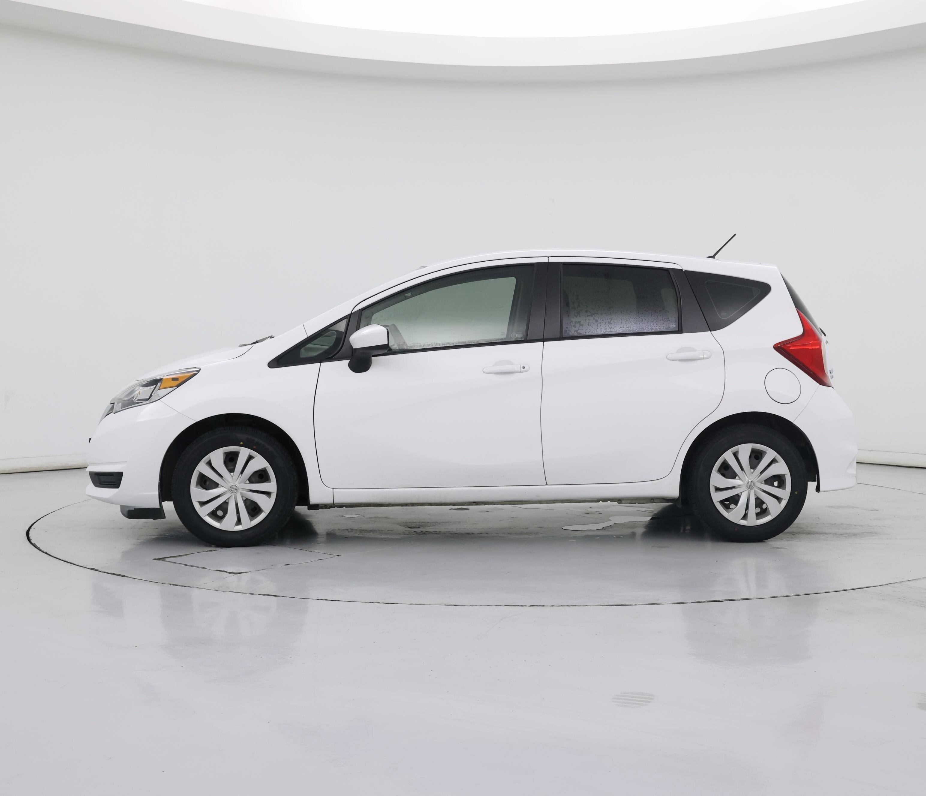 Thumbnail: 2017 Nissan Versa Note - 3