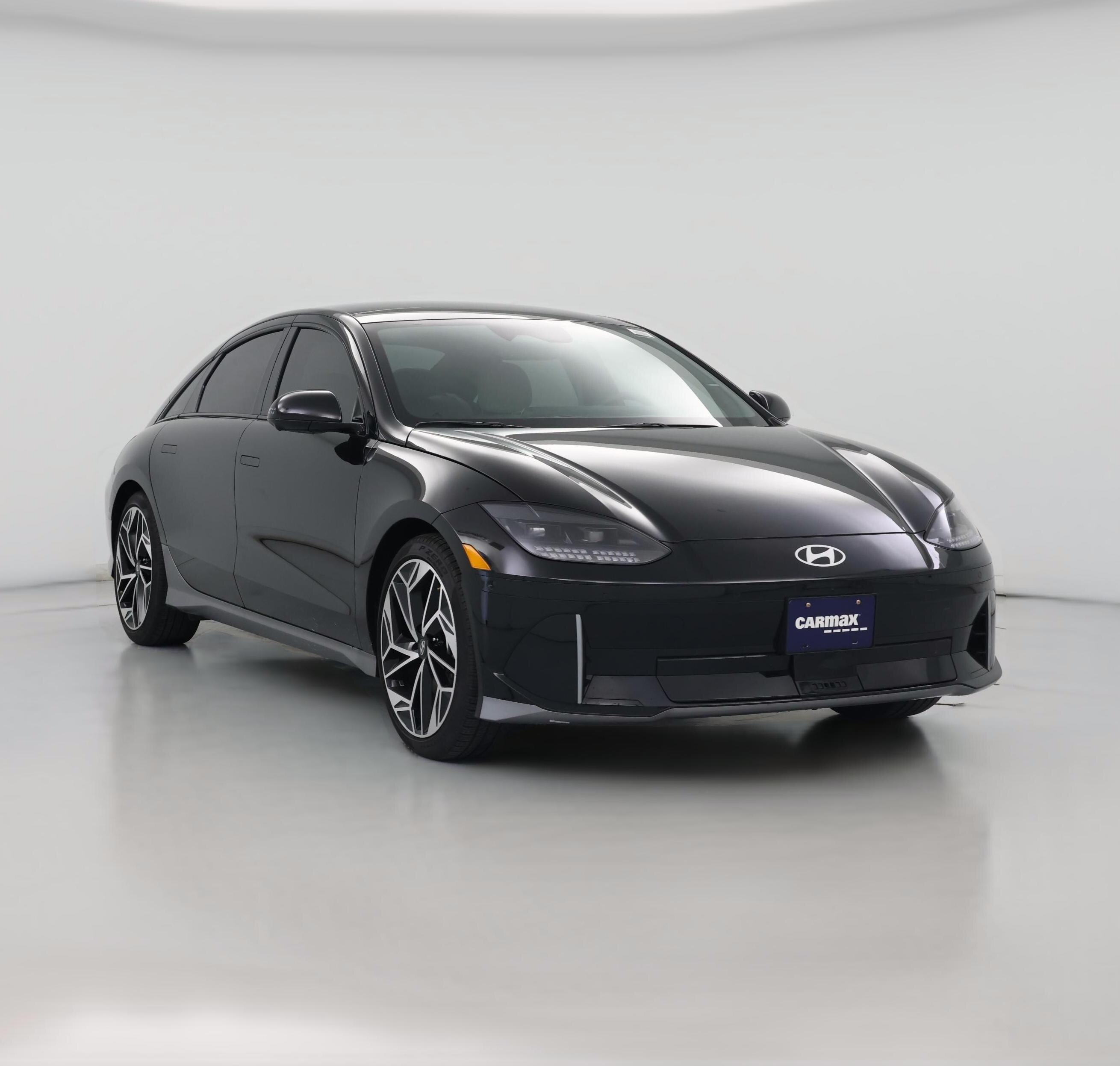 Thumbnail: 2023 Hyundai Ioniq 6 - 1
