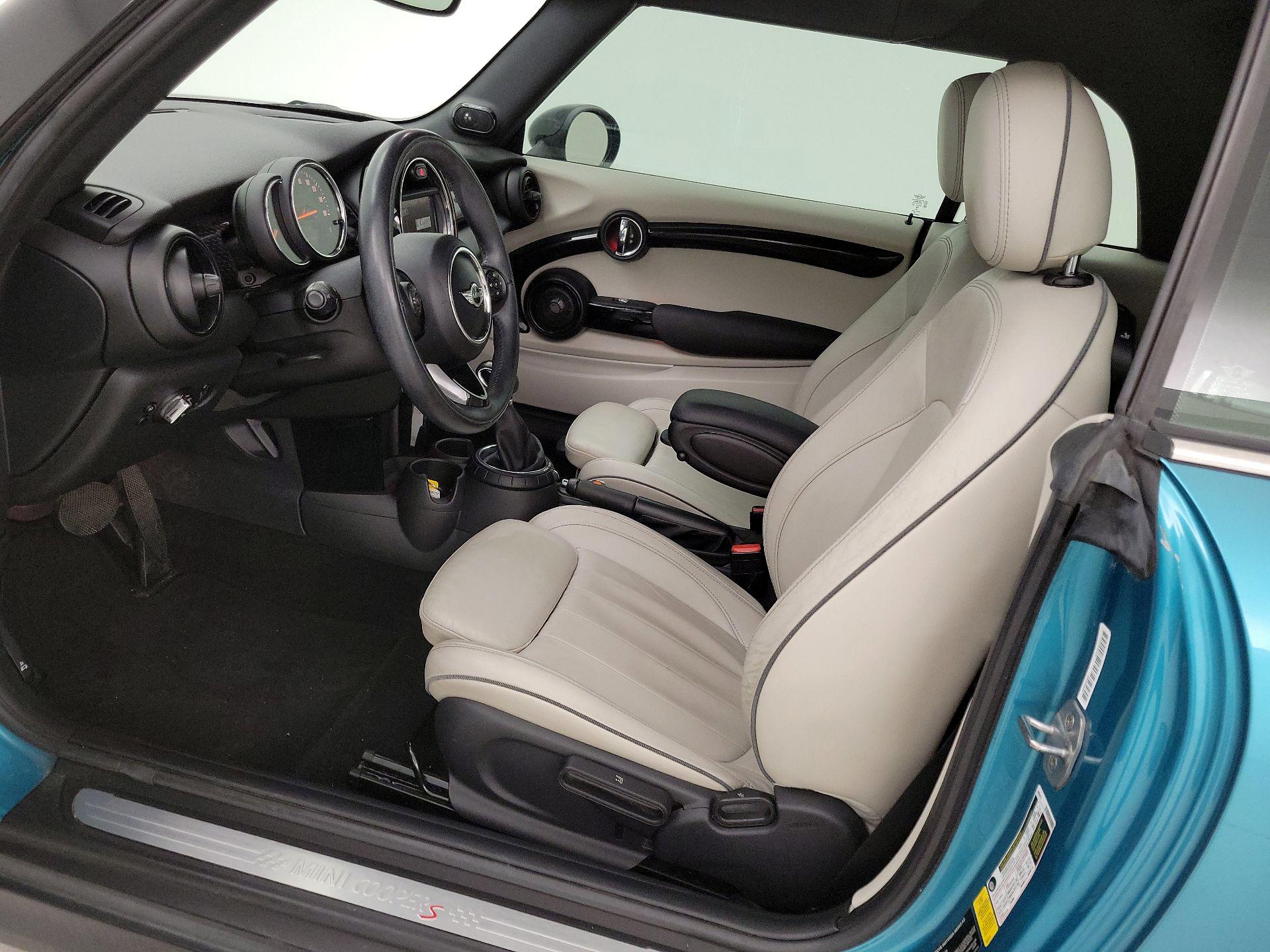Thumbnail: 2016 MINI Cooper - 11