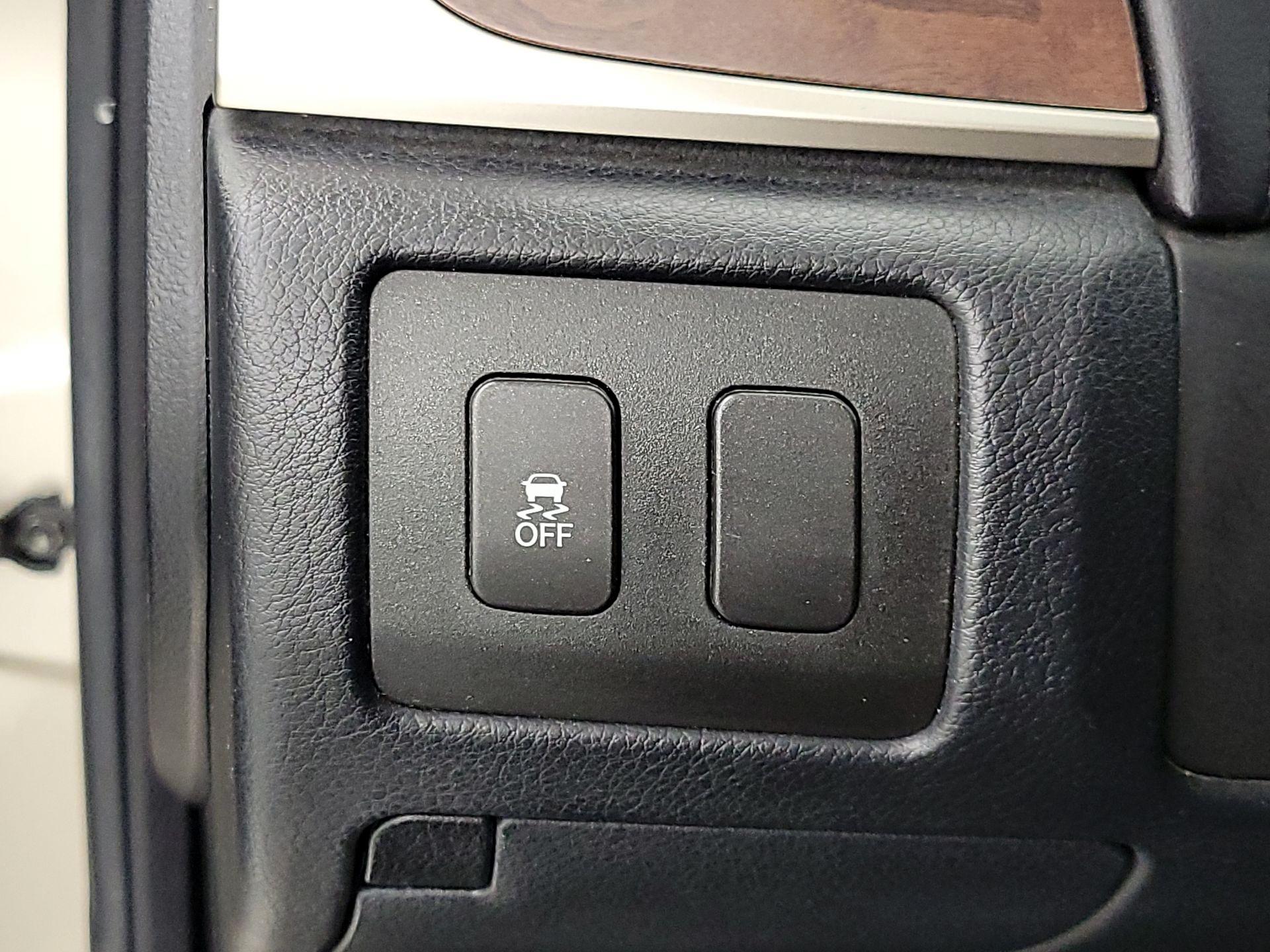 Thumbnail: 2013 Lexus GS - 13