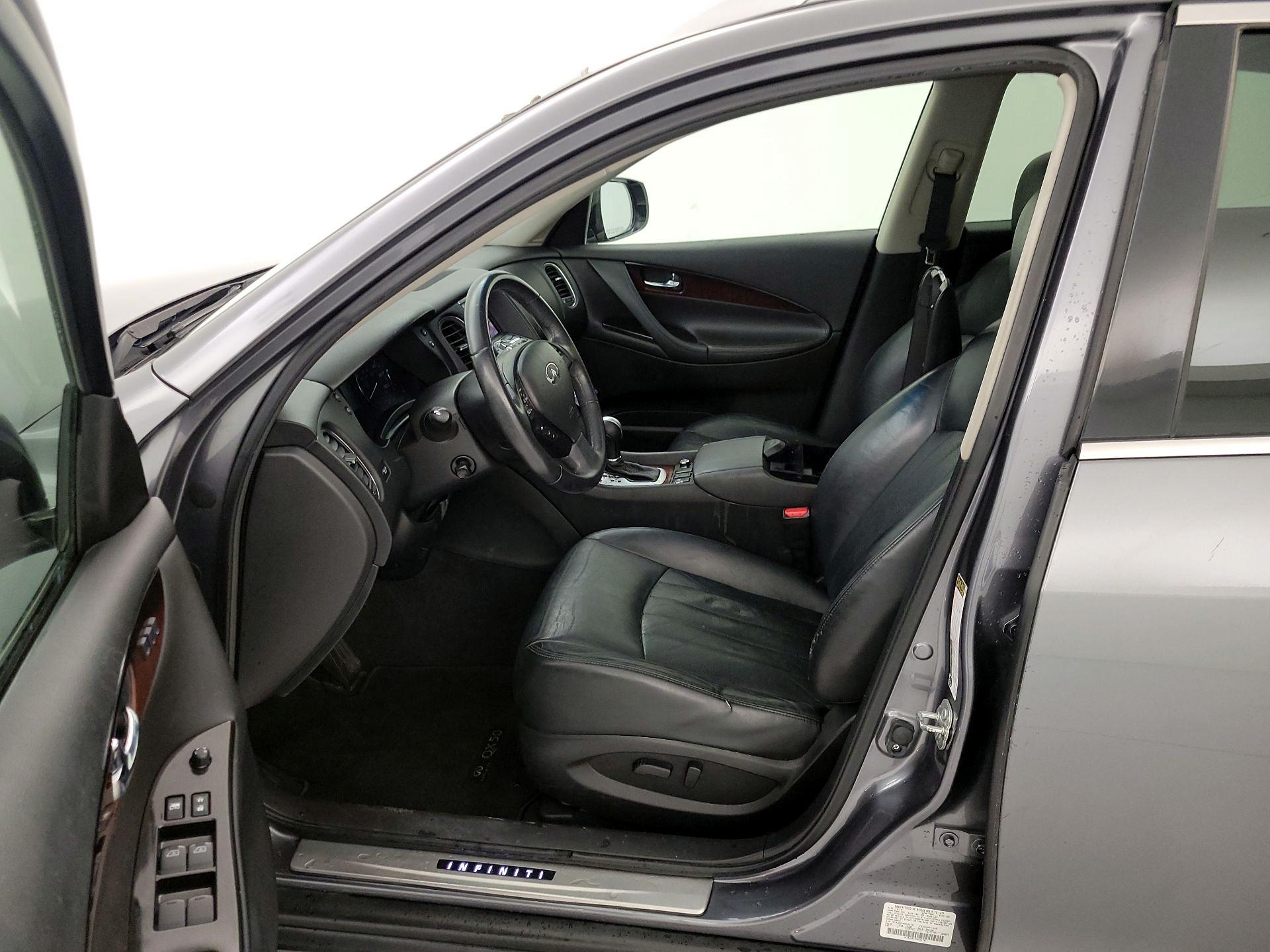 Thumbnail: 2016 INFINITI QX50 - 9