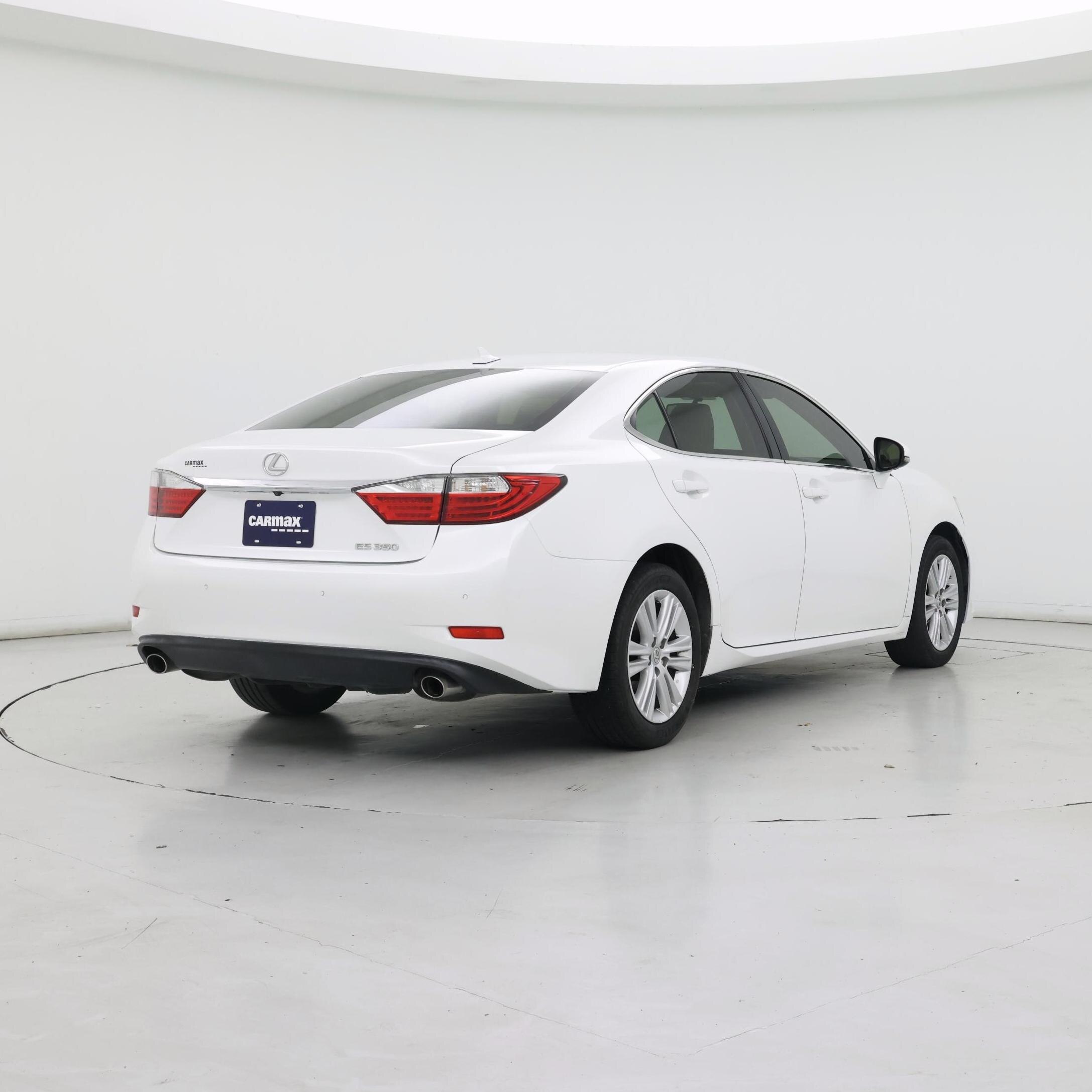 Thumbnail: 2013 Lexus ES - 8