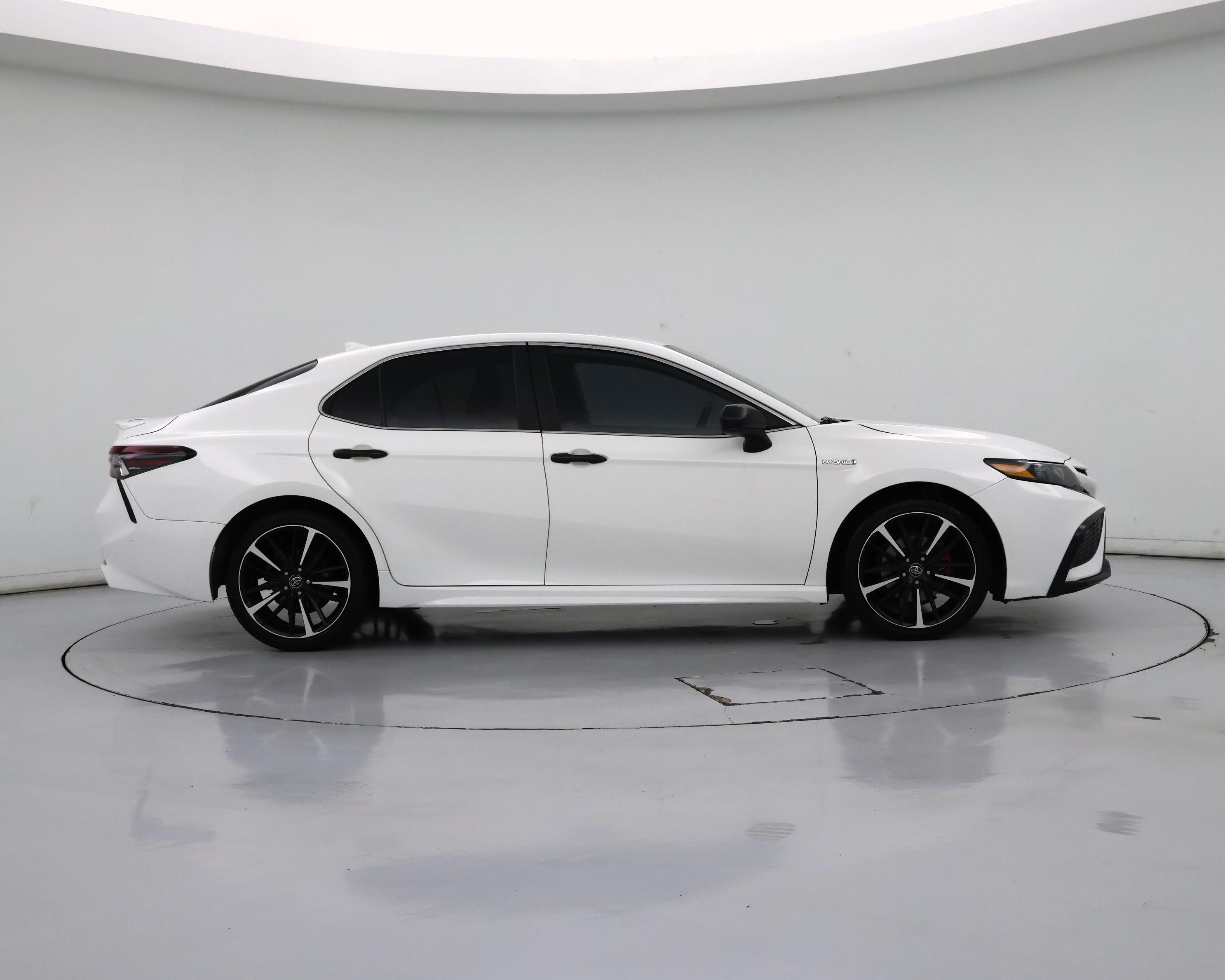 Thumbnail: 2021 Toyota Camry - 7
