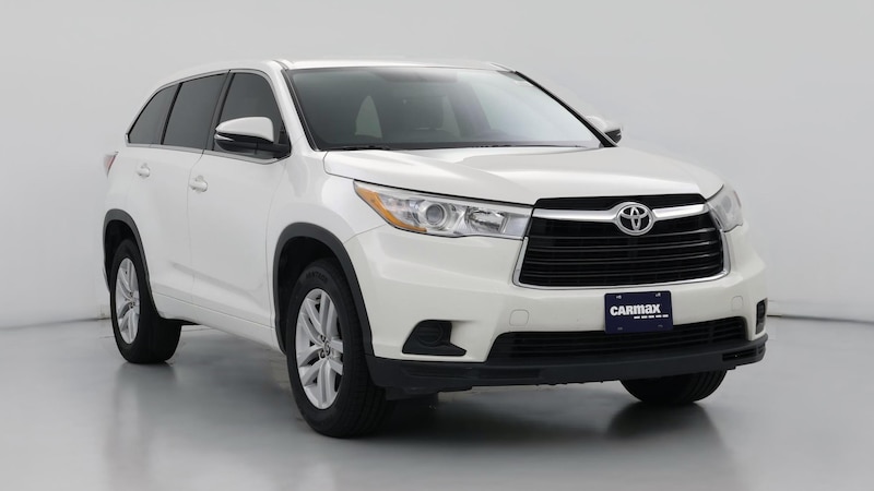 2016 Toyota Highlander LE Hero Image