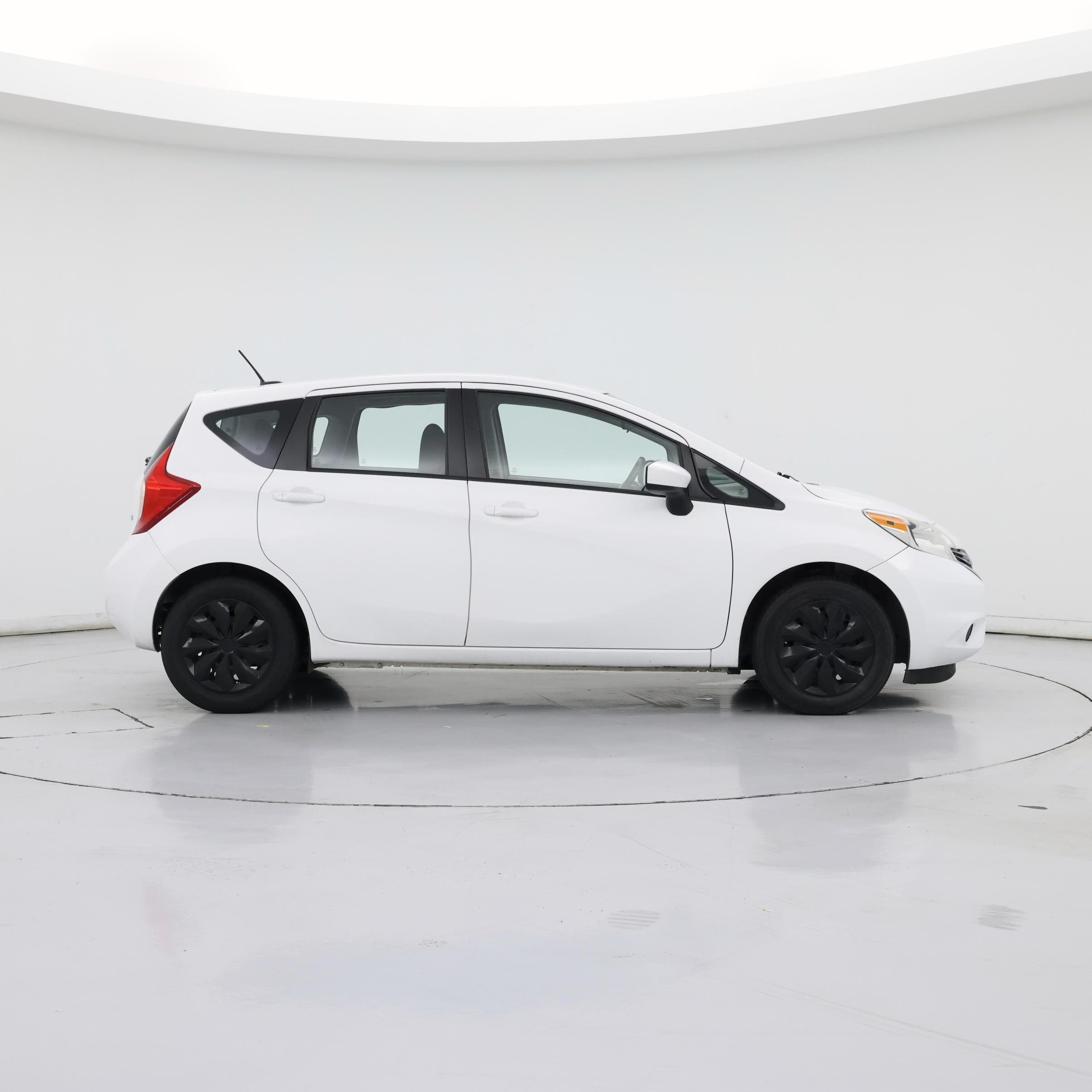 Thumbnail: 2016 Nissan Versa Note - 7