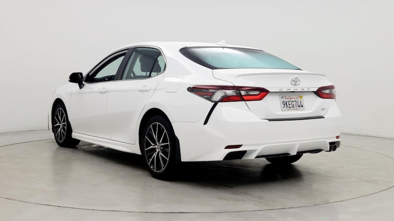 2024 Toyota Camry SE 2