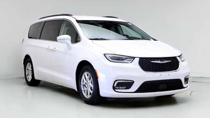 2022 Chrysler Pacifica Touring L Hero Image