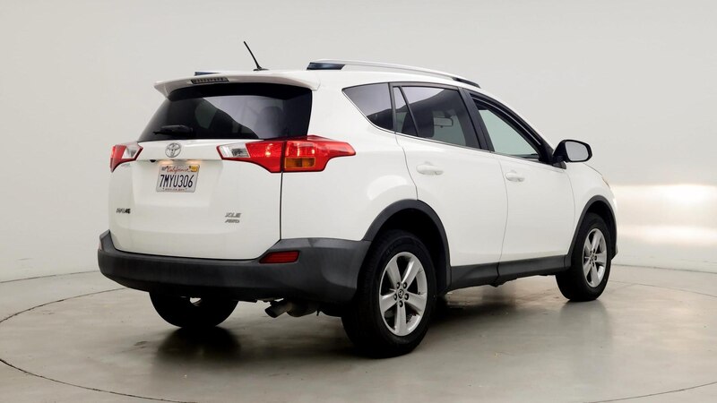 2015 Toyota RAV4 XLE 8