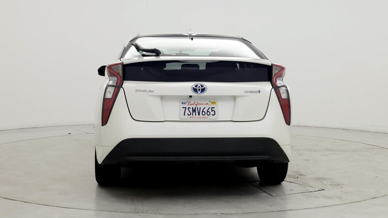 2016 Toyota Prius Two 6