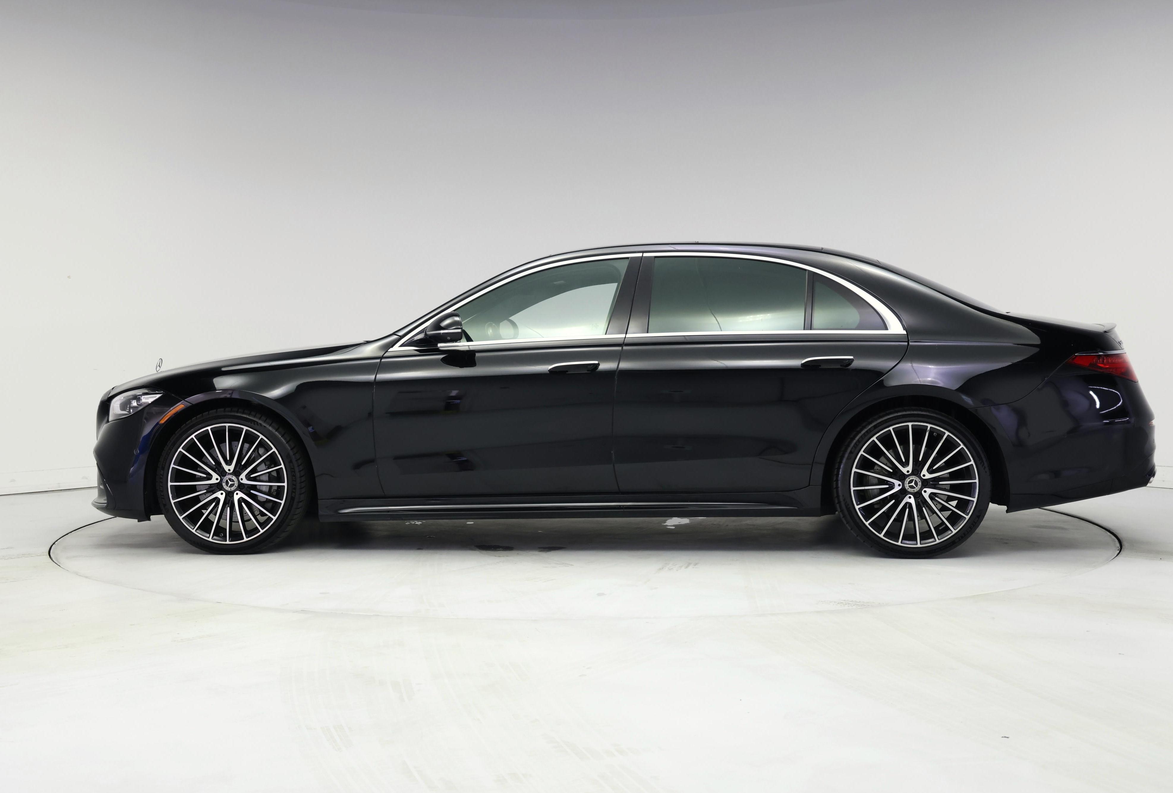 Thumbnail: 2021 Mercedes-Benz S-Class - 3