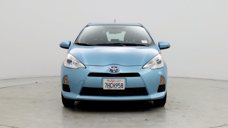 2014 Toyota Prius c Four 5