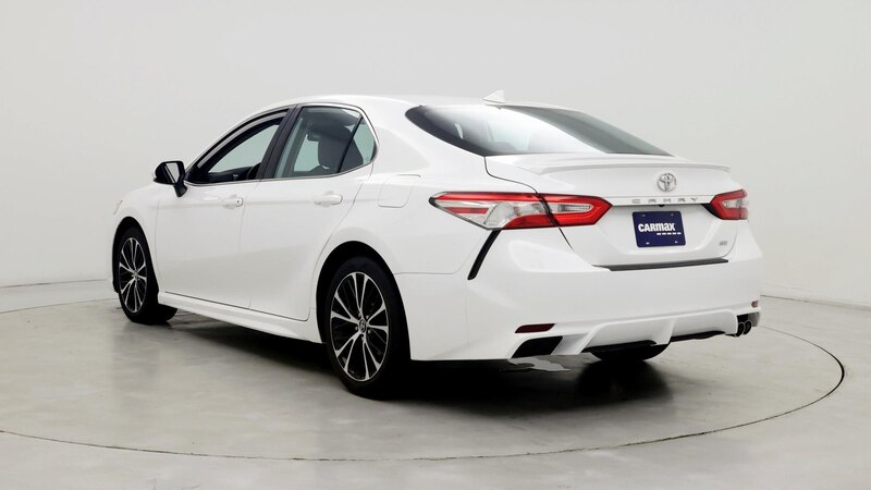 2020 Toyota Camry SE 2