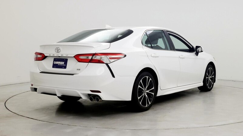 2020 Toyota Camry SE 8