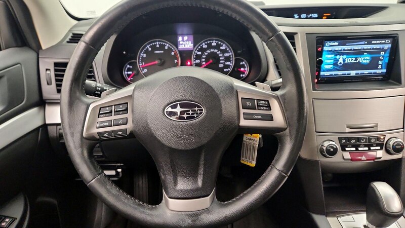 2014 Subaru Legacy Premium 10