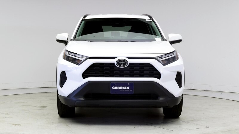 2023 Toyota RAV4 XLE 5