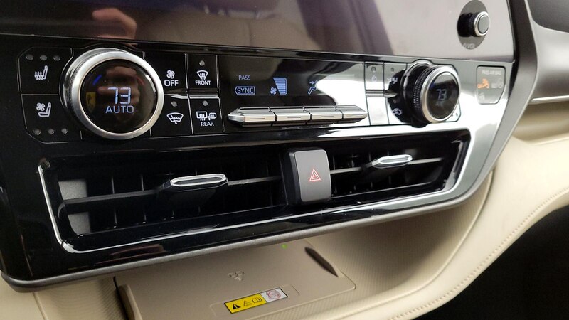 2023 Toyota Highlander Limited 16