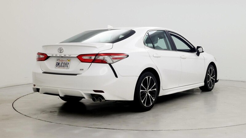 2019 Toyota Camry SE 8