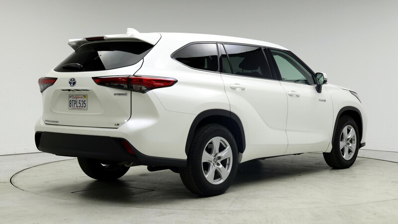 2020 Toyota Highlander LE 4