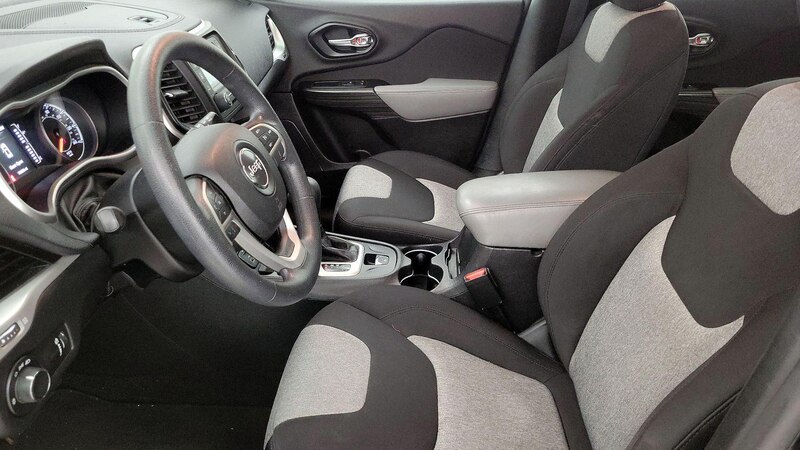 2014 Jeep Cherokee Sport 11