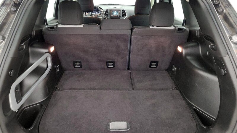 2014 Jeep Cherokee Sport 19