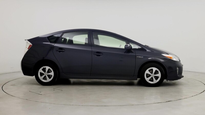 2015 Toyota Prius Two 7