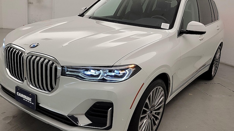 2022 BMW X7 xDrive40i 3
