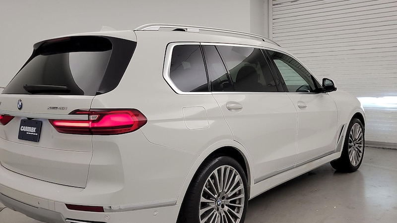 2022 BMW X7 xDrive40i 5