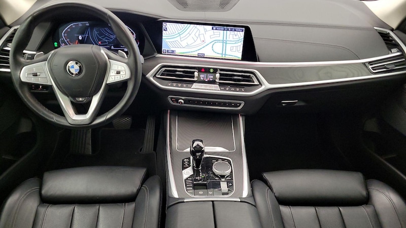 2022 BMW X7 xDrive40i 8