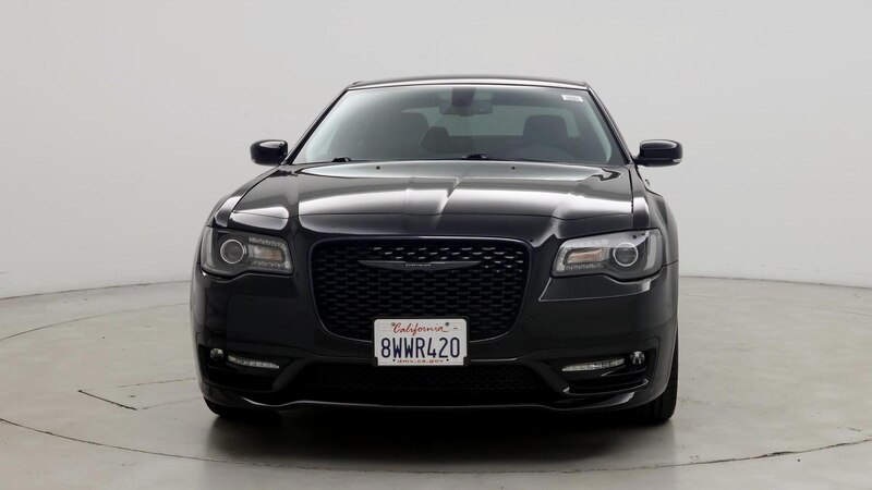 2021 Chrysler 300 Touring 5