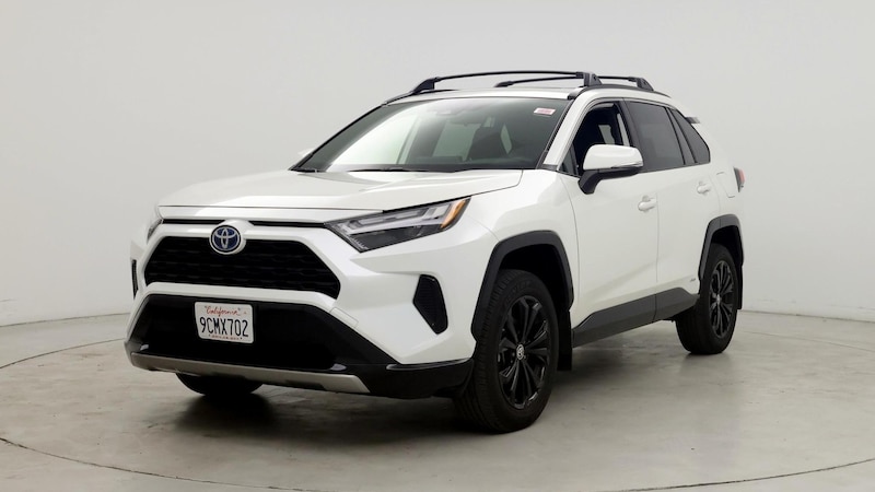 2022 Toyota RAV4 SE 4