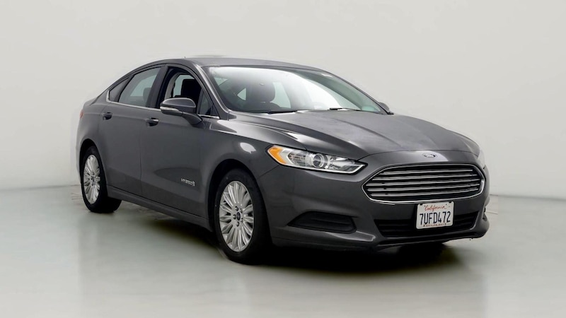 2016 Ford Fusion SE Hero Image