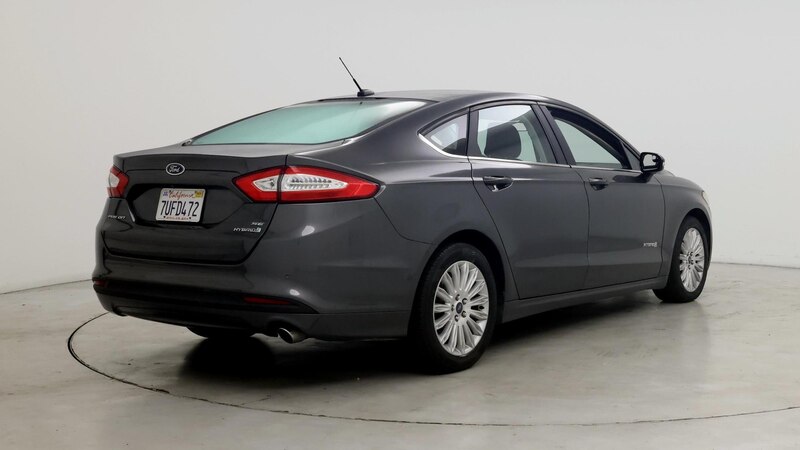 2016 Ford Fusion SE 8